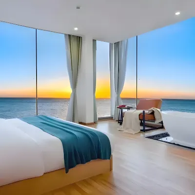 Ruiji International Resort Apartment (Shanwei Poly Jindingwan) Hotels near South China Normal University (Shanwei Campus)