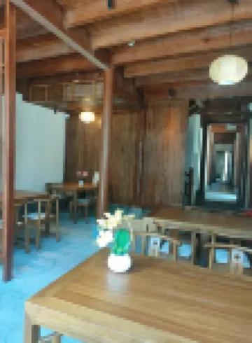 Juyi Yuanshe Homestay (Dongliu Ancient Town Old Street Branch)