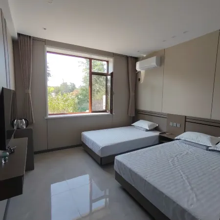 Xianrendao Mountain and Sea Hot Springs Homestay