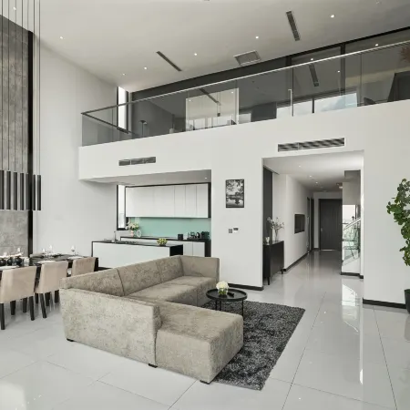 Luxcity Hotel & Apartment