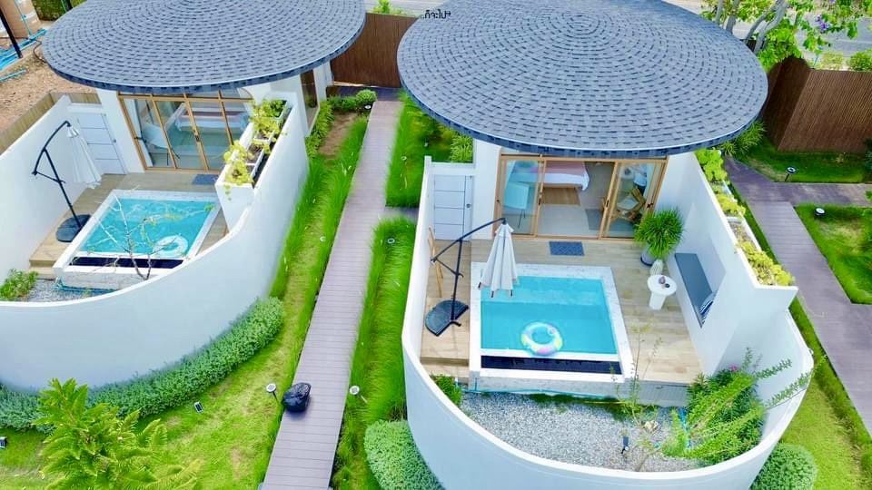 สโรรัชพลูวิลล่ารีสอร์ทเกาะล้าน