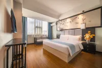 GreenTree Inn (Nanchang Railway Station Bayi Square Ding Road South Metro Station)