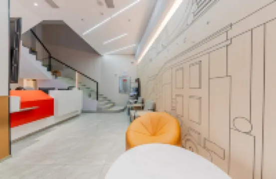 Homeinn（Shanghai Huaihaizhong Road WuKang Building）