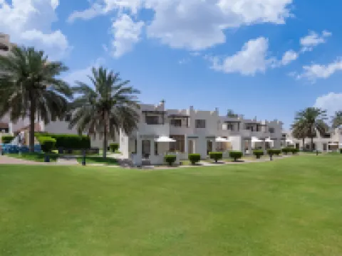 Radisson Blu Hotel and Resort Al Ain Hotéis em Al Ain