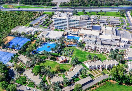 래디슨 블루 호텔 & 리조트 알 아인