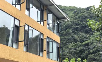 Wenchuan Riwa Tsowa homestay
