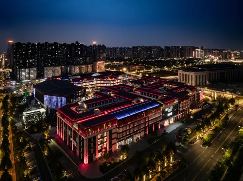 Luoyang Huamao Chunsong Hotel - غرفة مطلة على الجبل