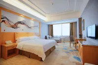 Vienna International Hotel (Yangjiang District Central Branch)