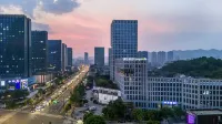 Four Seasons Huatong Hotel (Tonglu City Center Branch) Hotels near Yangtang Station