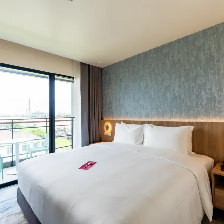 TARA Bangkok Riverside Отели рядом с достопримечательностью «Дусит»