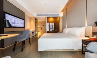 Atour Hotel of Zhuhai Tangjiawan University Town GT Plaza