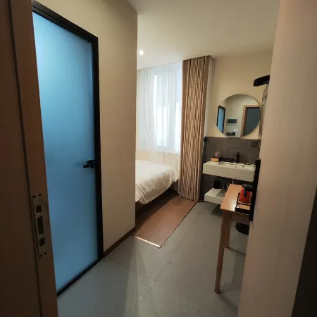 Panda Hotel