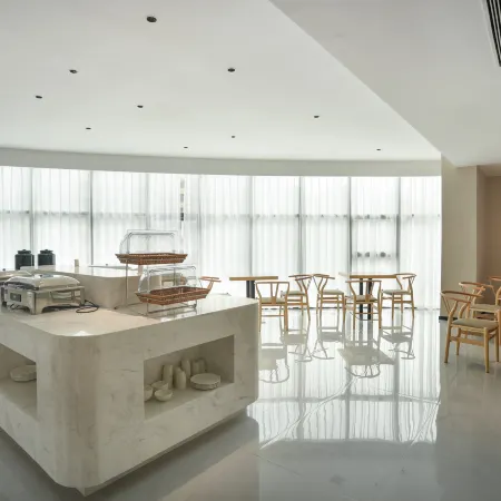 Elong Wanguo Hotel (Jingdezhen Leping Honghao Forest Park)