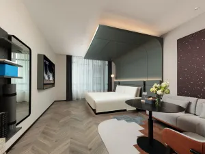 Atour S Hotel Renhuai Platinum City Yuye South Road
