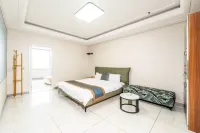 Dandong Aishang Cinema-style Holiday Apartment