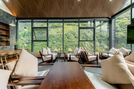 XIAZHI Отели рядом с достопримечательностью «Wolong China Giant Panda Garden Shenshuping Base of CCRCGP»