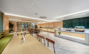 Zhouting Hotel(Hefei Huaihe Road Pedestrian Street Store)