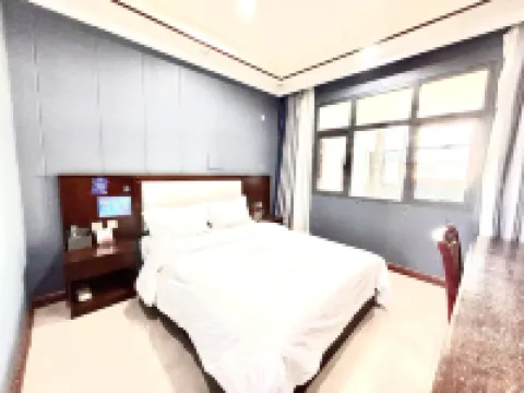 Shankee Hotel (Naqu Nyima County Government Passenger Station) Hotels in Nyima