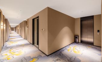 Xiaohe Hotel (Beige Business School)