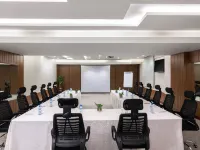 Warwick Hotel Jeddah Hotels near Salam Mall