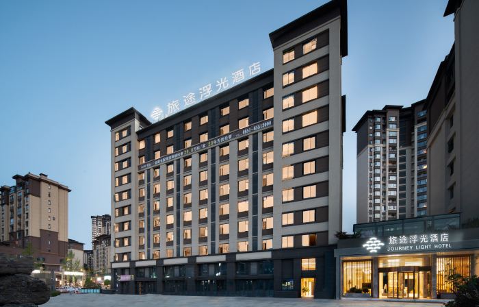 Three Thousand Lodge Hotel (China Railway Ecological City Yuelong International City Branch)
