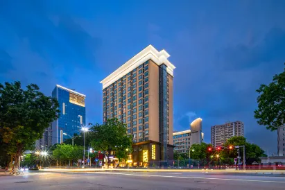 Rezen Select Pansoda Hotel (Foshan Qiandeng Lake Park)