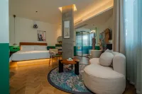 Quzhou Waiting for You Art Hotel (Shuitingmen Confucius Temple)