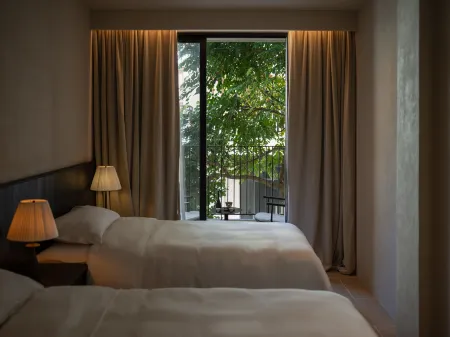 AMARA Hotel Отели рядом с достопримечательностью «Tea Character Square»