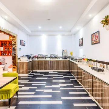 Lingshan Yincheng Business Hotel