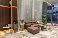 Four Seasons Hotle（Jiayi Branch）