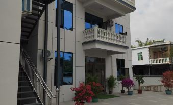 Huijing Homestay (Sanya Tropical Ocean University)