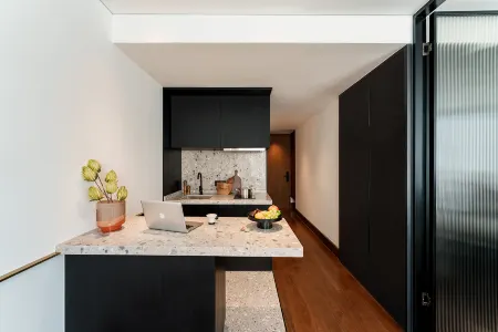 base-CAOHEJING Hotel Residence Отели рядом с достопримечательностью «Shanghai Harbor Longwu Harbor Company Wharf»