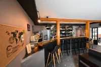 Anne de Bretagne - Quầy bar