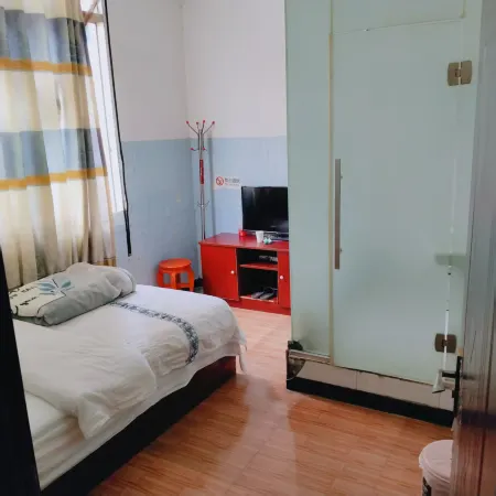 Juyi Hotel Отели рядом с достопримечательностью «Глобальный автомобильный пассажирский станция Ляо Ляо»