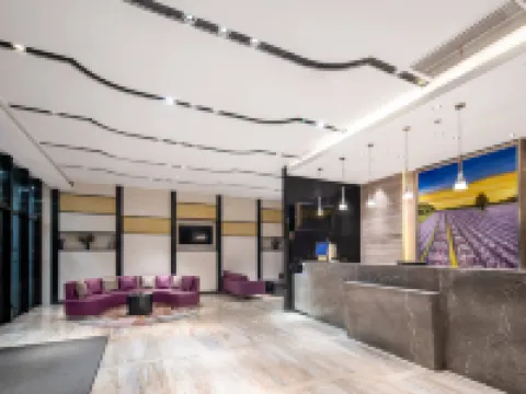 Lavande Hotels (Taixing Jiangping Road Yangguang Yipin) Hotels in Taixing