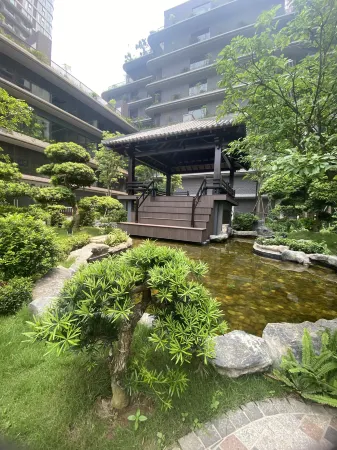 Onsen Landmark Luxury Apartments Отели в г. Xuan Quan