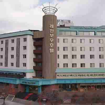 彩虹飯店 Hotel Exterior