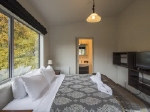 Pinewood Queenstown Hotels in Queenstown