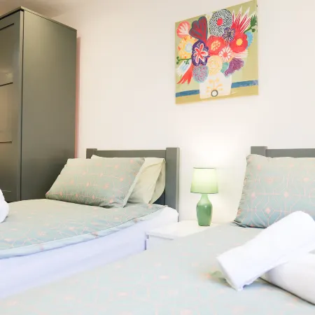 Old Silk Apartments - Luxury Studios, 1 & 2-Beds in Coventry City Centre by Covstays