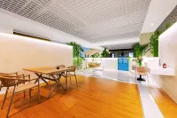 Hongpin Mansion (Guangzhou Baiyun Railway Station Jiangnan Market Store)