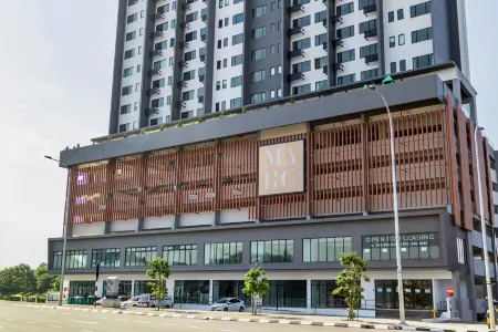 Marc CoLiving by Cobytat Отели рядом с достопримечательностью «Mengkuang Dam»