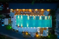 Nanshan Bamboo Hai'anyu Yuenanshan Hot Spring Resort Hotel - Romantic