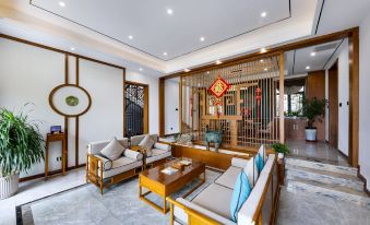 Qixin Xiaozhu Hostel