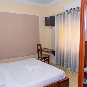 Hotel Residence Madadjeu Hotels near Mvog-Betsi Botanical Zoological Garden