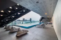 Queensland Hotel Bangkok