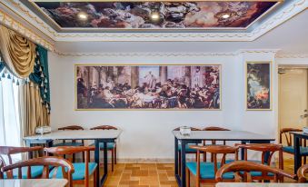 Manzhouli Xinyouyi Russian Hotel Co., LTD