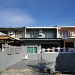 ANG LEE HOLIDAY HOME 2