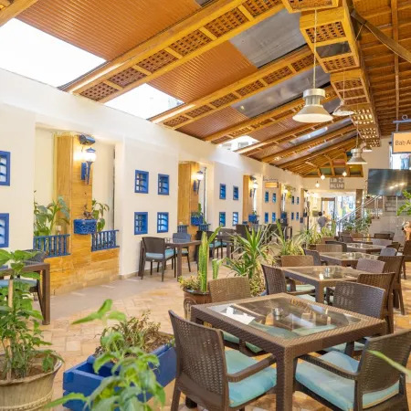 Captain's Hotel