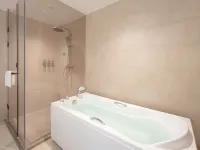 Maitian Fangcheng Hotel (Shenyang Palace Museum Zhongjie Huaiyuanmen Metro Station Branch) Hotels near Shenhe