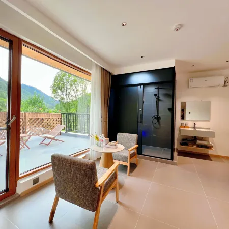 Yunxi Xiaozhu Homestay